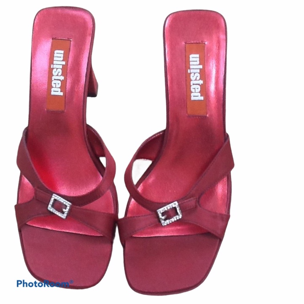 Kenneth Cole Dark Red Satin Fabric Rhinestone Buckle Square Block Heel Party 6.5